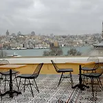 Istasyon Hotel 3*